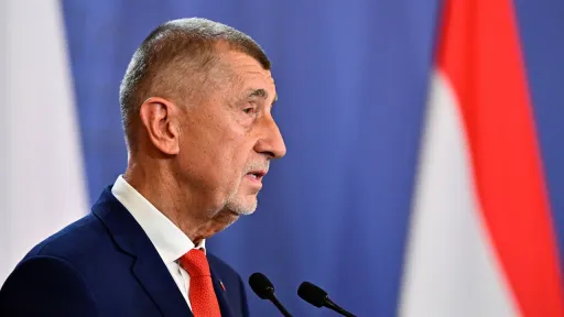 Чехия отказалась участвовать в плане НАТО по военной помощи Украине
