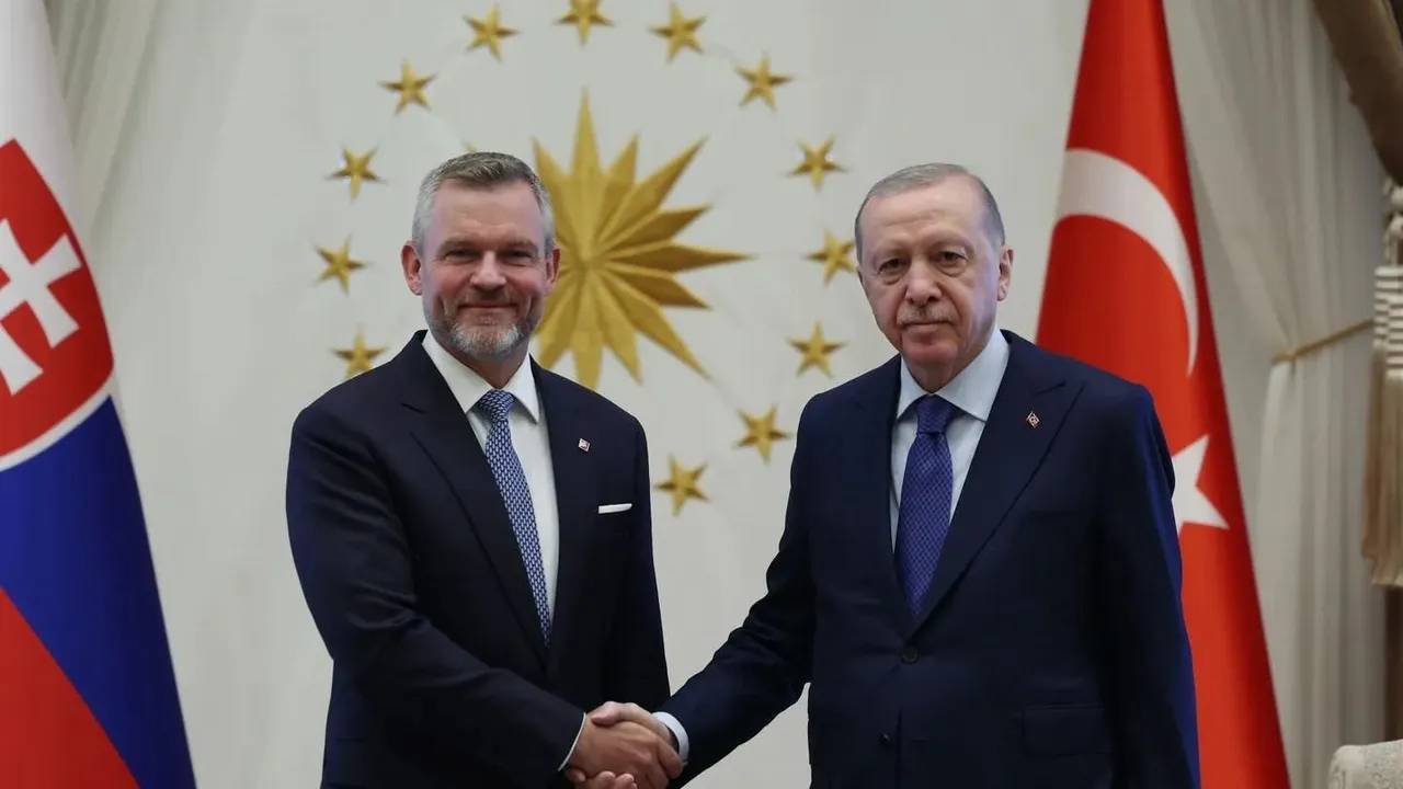 اردوغان و رئیس‌جمهور اسلواکی در حاشیه نشست ناتو دیدار کردند