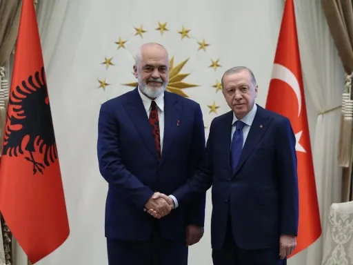 رئیسجمهور اردوغان در حاشیه نشست ناتو با نخستوزیر آلبانی دیدار کرد