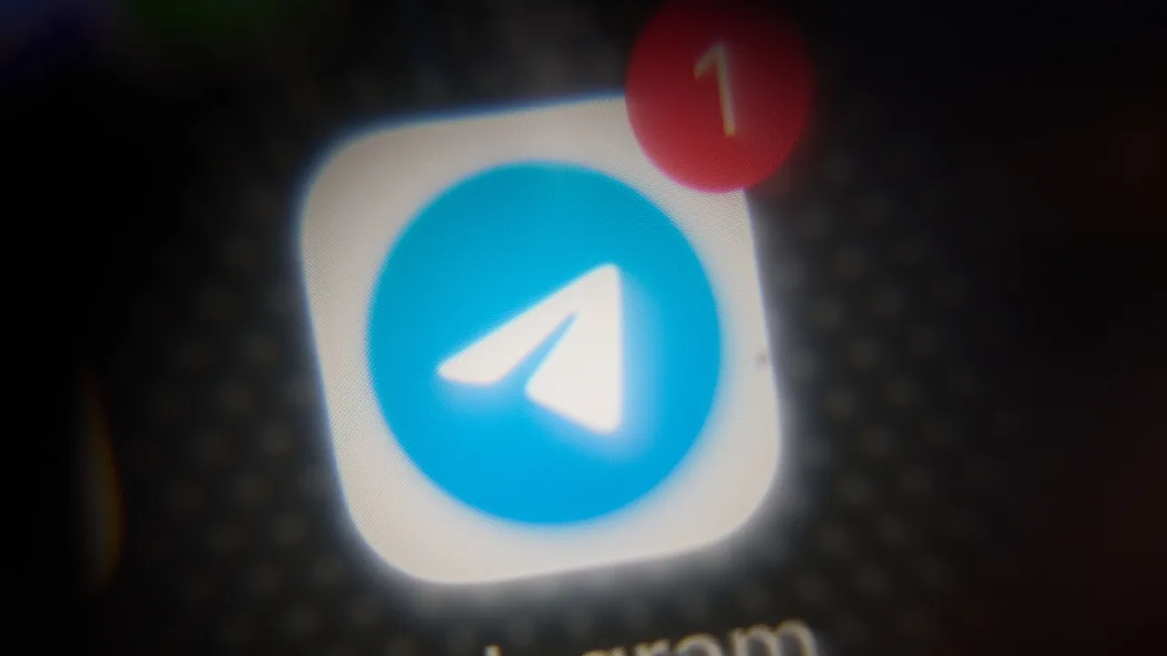 Rusiyä "Telegram" häm "Google"nı aqçalata cäzağa tarttı