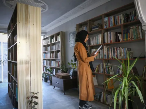 یونسکو: ۲.۴ میلیون دختر افغان از تحصیل در مقطع متوسطه بازمانده‌اند