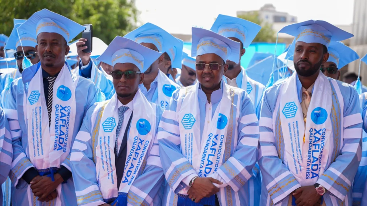 Somalia's first security studies cohort graduates