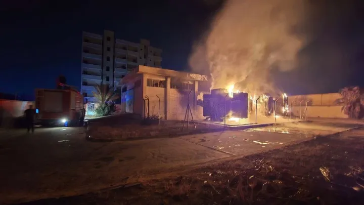 ليبيا.. احتراق كامل لمحطة كهرباء بالزاوية وخروجها من الخدمة إثر استهدافها