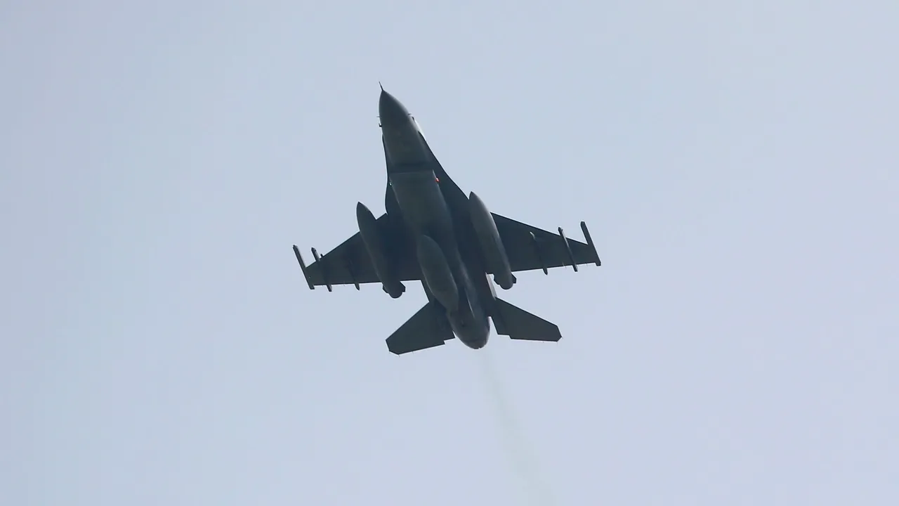 F-16 goes down during training flight in Türkiye, probe on