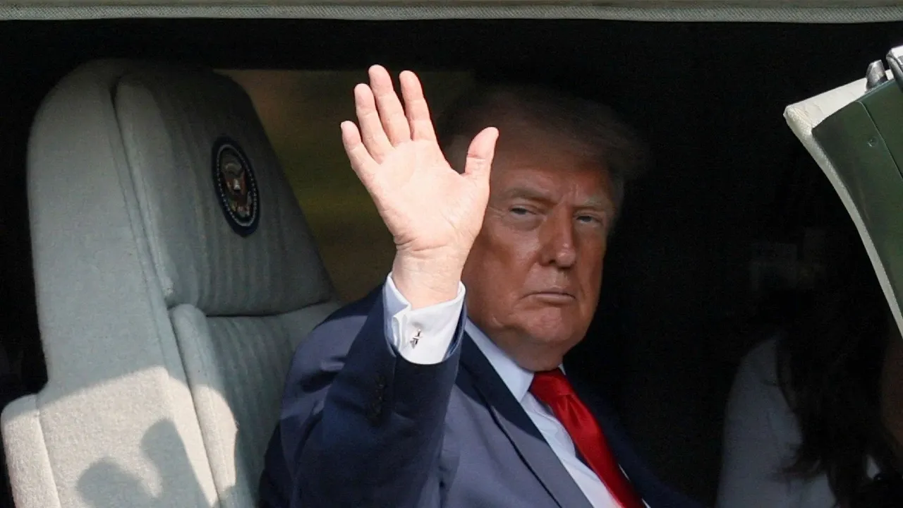 АҚШ халқының 33 пайызы Трампты қолдайды