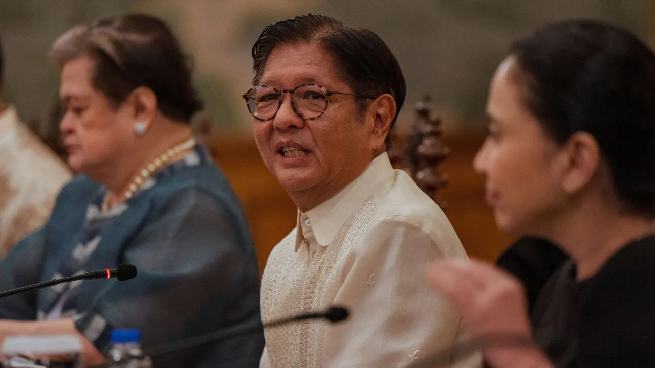 Philippine president reports 'progress' on China energy talks