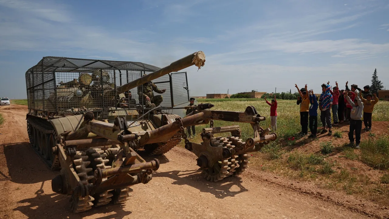 Сирия өкілі YPG-нің жақын арада таратылатынын мәлімдеді