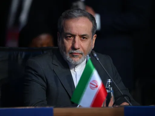 عراقچی: کسانی که دنبال تسلیم بدون قید و شرط ایران بودند در نهایت خواستار مذاکره شدند