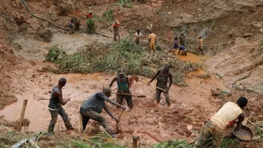 Gold mine collapse in CAR reportedly kills 100 people