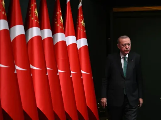 トルコのエルドアン大統領、日本の高市首相と電話会談