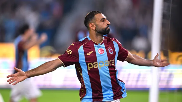 الدوري التركي.. النجم صلاح يفتتح سجله التهديفي مع طرابزون سبور بثنائية
