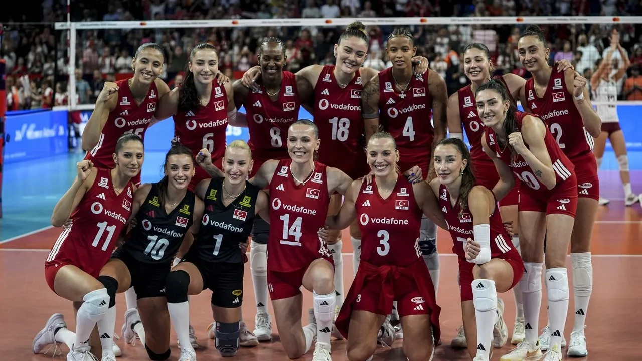 Xatın-qızlar voleybol taqımı ikençe matçka äzerlänä