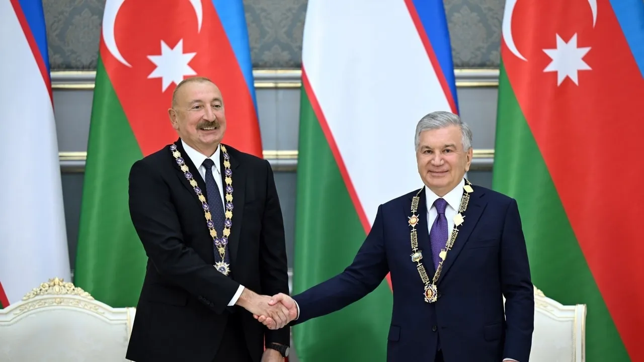 Ташкентте «Әзербайжан паркі» бой көтереді