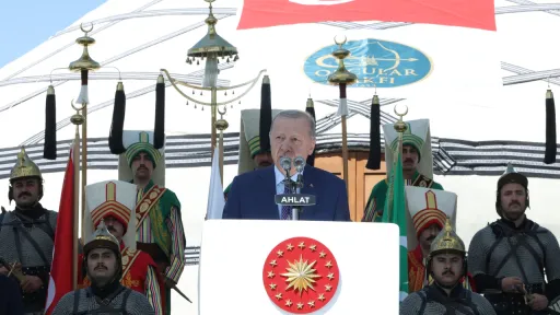 أردوغان: تحقيق أهداف مسار "تركيا بلا إرهاب" سيفتح مرحلة جديدة ويعزز استقرار المنطقة