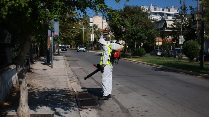 Gretsiyädä soñğı atnada Könbatış Nil virusı arqasında altı keşe ülgän