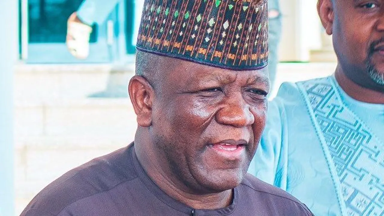 Duk wanda ke alƙawarin dawo da tallafin mai yana yaudarar 'yan Nijeriya ne — Abdulaziz Yari