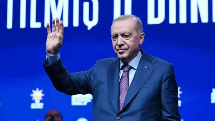 Presidente Erdogan: "Ninguém poderá fazer a Türkiye desistir da sua luta sagrada"