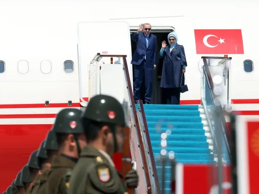 Presidente da Türkiye participa na Cimeira de Xangai