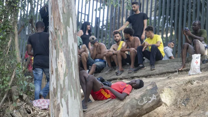 Espanha apela à unidade da UE em relação a Ceuta e critica as medidas fronteiriças de Itália