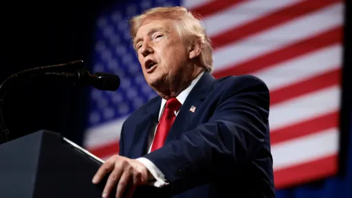 Trump tvrdi da SAD ima ogromne zalihe municije, zaprijetio zatvorom onima koji odaju informacije
