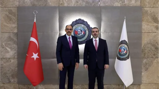 رئيس الاستخبارات التركية ووزير الخارجية السوري يبحثان التعاون الثنائي ومكافحة الإرهاب