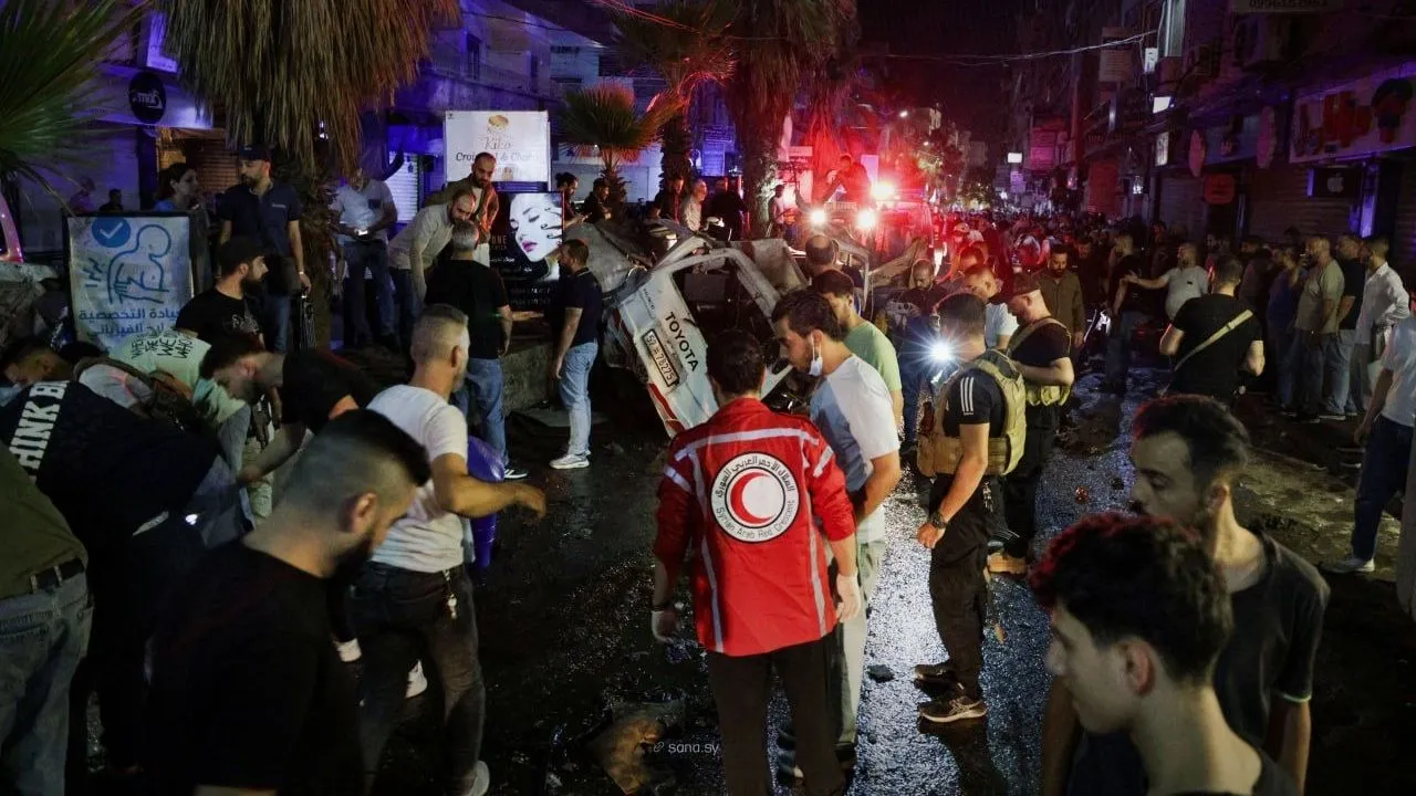 سوريا.. قتلى وجرحى في انفجار عبوة ناسفة داخل حافلة بريف دمشق