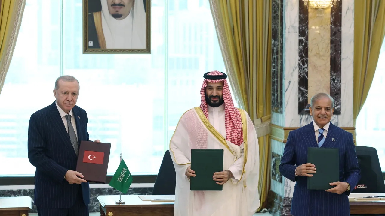 “Um ataque contra um é um ataque contra todos”, afirmam Türkiye, Arábia Saudita e Paquistão em pacto