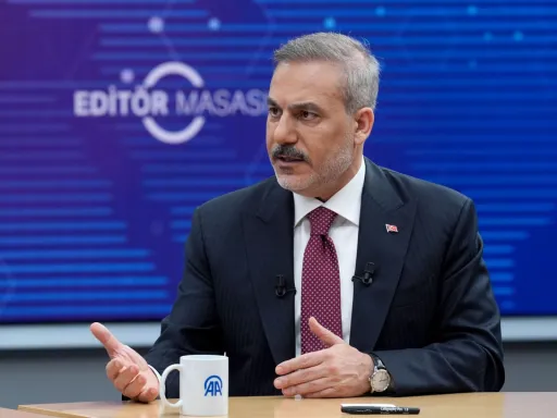 "Mäkkä kileşüe bergäläp saqlanunı küzdä tota, bernindi maqsatnı da, doşmannarnı da üz êçenä almıy"