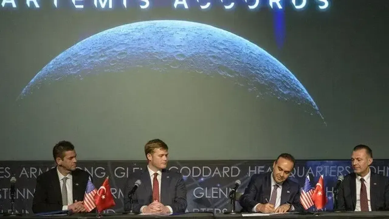 Türkiye i bashkohet Marrëveshjeve Artemis të NASA-s si nënshkruesja e 71-të