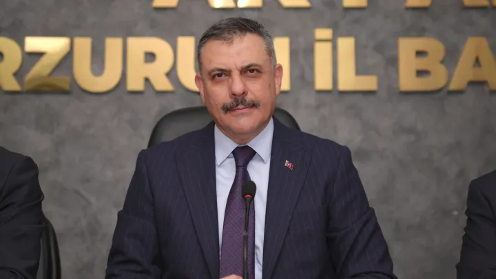 É criada a “TÜRKPOL” entre os Estados turcos