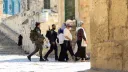 یورش صدها شهرکنشین اسرائیلی به مسجدالاقصی همزمان با محدودیت ورود فلسطینیان