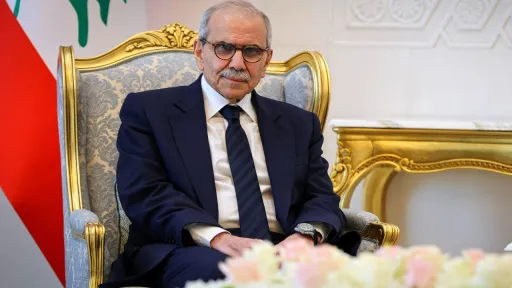 البرلمان اللبناني يجدّد الثقة بحكومة نواف سلام بأغلبية 68 صوتاً