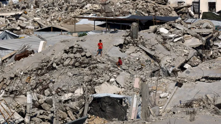 Deadly Gaza building collapse raises fears over war-damaged structures