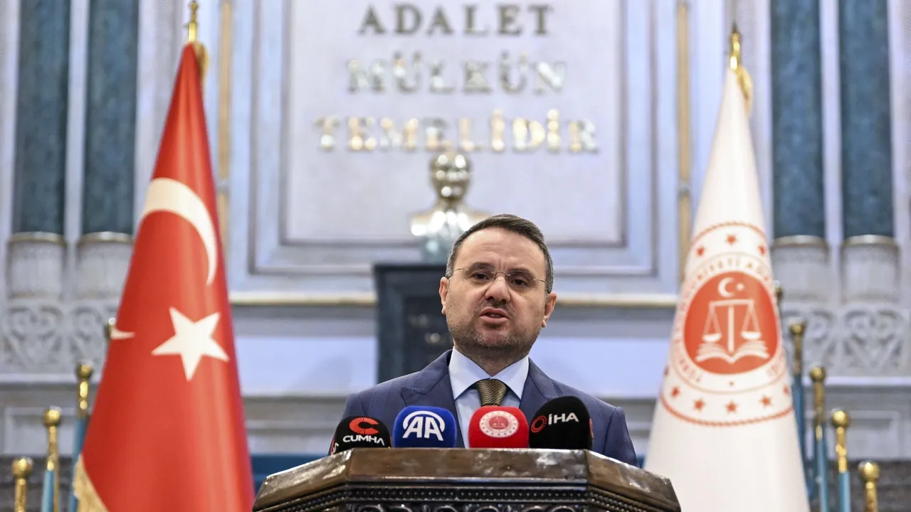 مرتبطة بإسرائيل.. تركيا تفكك شبكة احتيال دولية وتوقف 175 مشتبهاً به