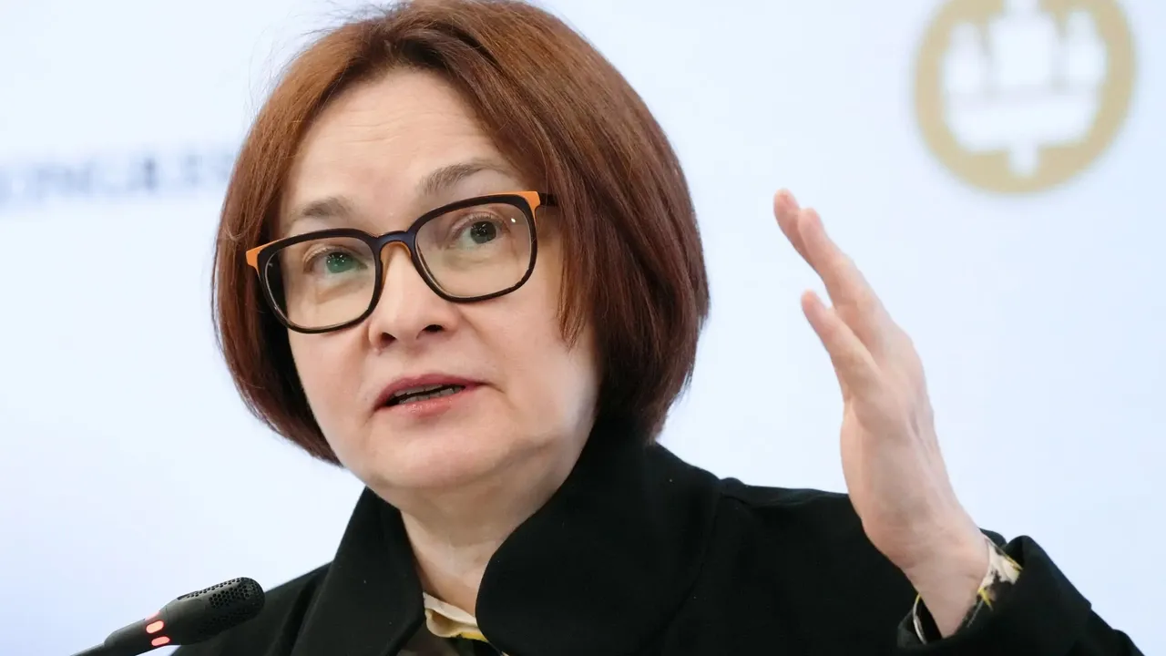 ЦБ допустил два года рецессии