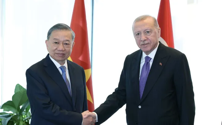 نيويورك.. أردوغان يبحث مع نظيره الفيتنامي العلاقات الثنائية ويلتقي رئيس المجلس الرئاسي الليبي