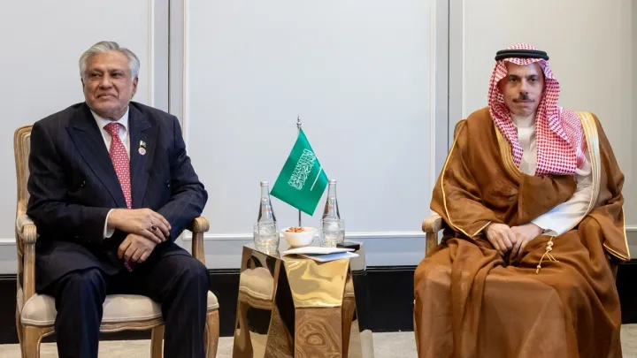 Saudi Arabia, Pakistan reaffirm commitment to Mecca defence pact