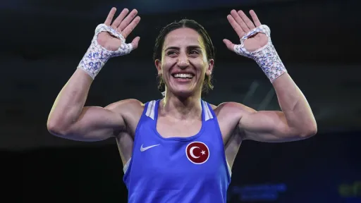 Milli idmançı Hatice Akbaş boks üzrə Avropa Çempionatında yarımfinal mərhələsinə yüksəlib