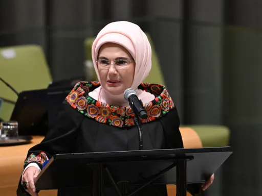 بانوی اول ترکیه: گذار انرژی باید با کاهش مصرف و پسماند همراه باشد