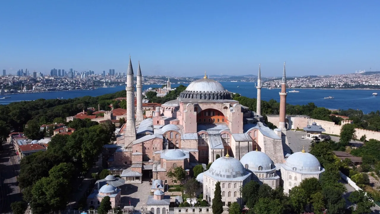 M.N.Ersoy 27 Sentyabr Ümumdünya Turizm Günü münasibətilə təbrik mesajı paylaşıb