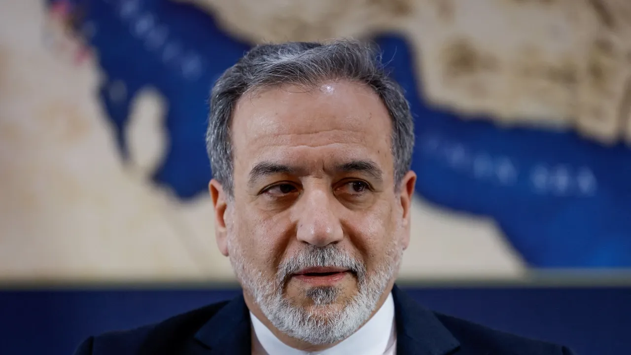 ئىران: ھورمۇز ئۈچۈن سۇنغان شەرتلىرىمىزگە مۇرەسسەچىلەردىن ئېنىق جاۋاب كەلمىدى
