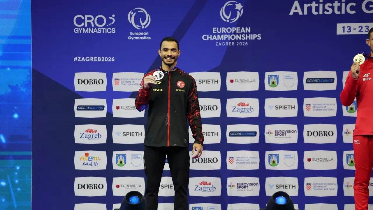 Түркиялық гимнаст Ферхат Арыджан Париждегі жарыста чемпион атанды