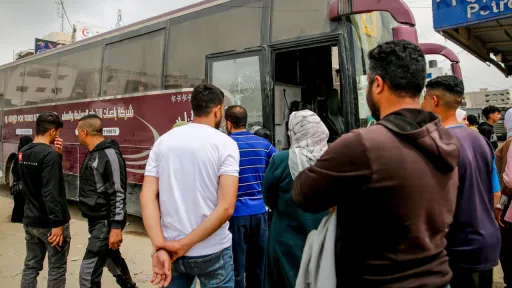 İzrail tankları yaqınlaşu säbäple Ğazzädäge Kamal Ädwan xastaxanäsennän xezmätkärlär kitte
