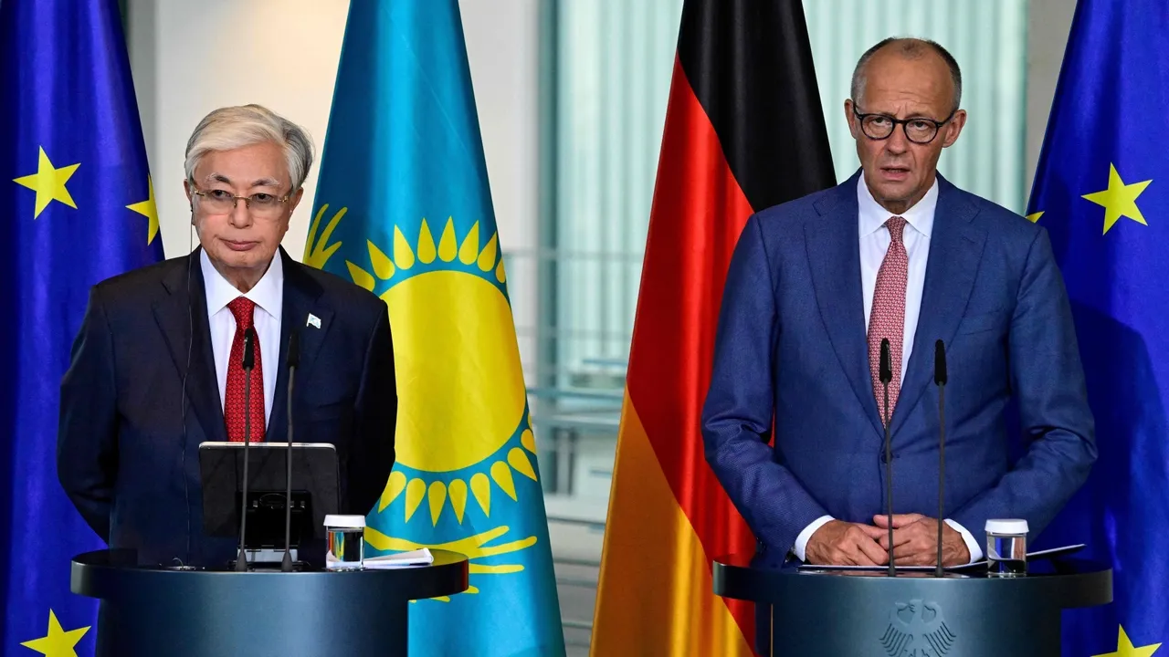 Qazaqstan häm Germaniya säwdä kileşülärenä qul quydı