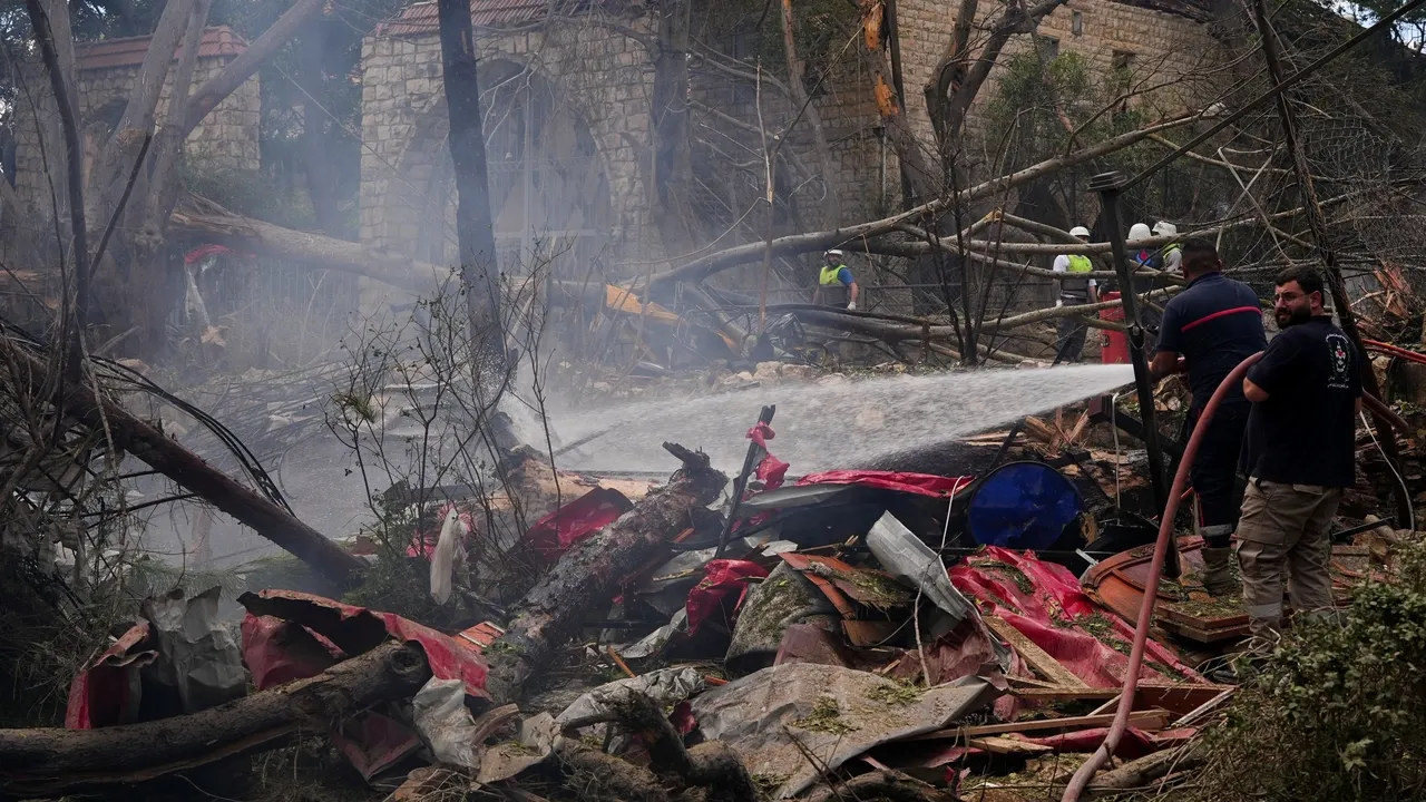 Pelo menos 11 mortos em ataques israelitas no sul do Líbano, incluindo dois bebés