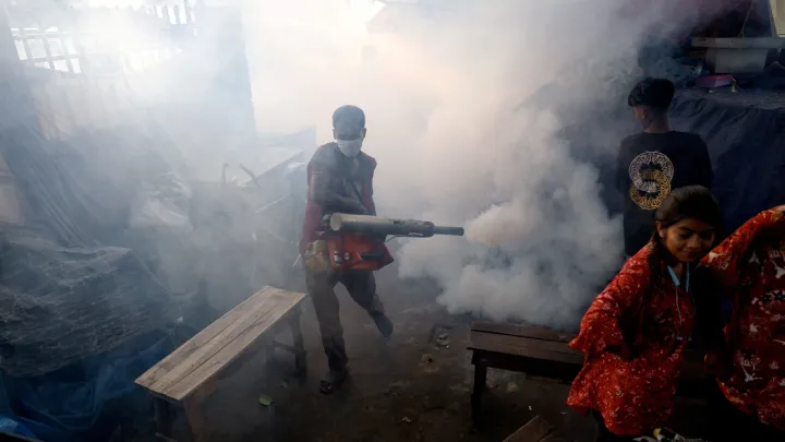 42 000 embert szállítottak dengue-lázzal kórházba Bangladesben