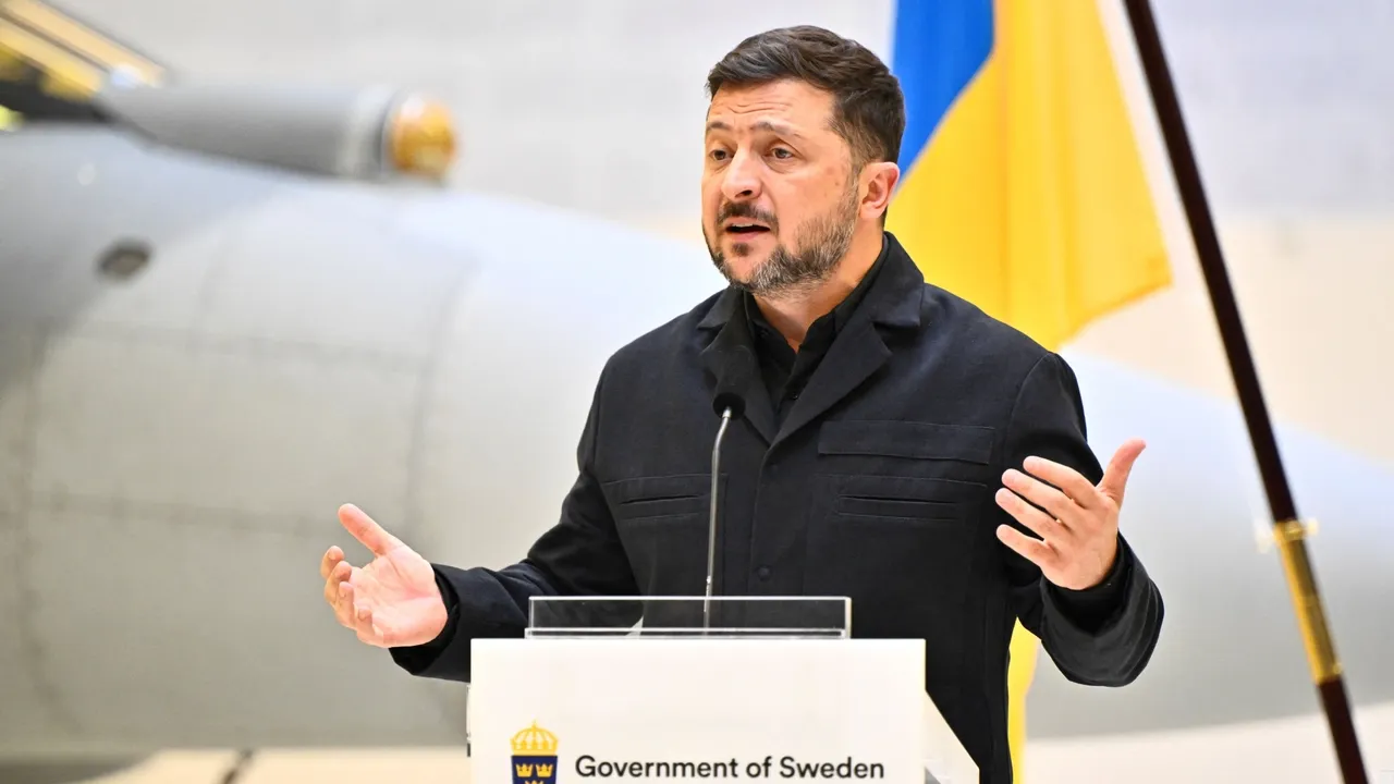 Zelenskiy Rusiyäneñ Ukrainadağı televideniye binasına dron belän höcüm itüen belderde