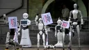 Robôs protestam contra a inteligência artificial na Polónia: "Protejam os empregos"