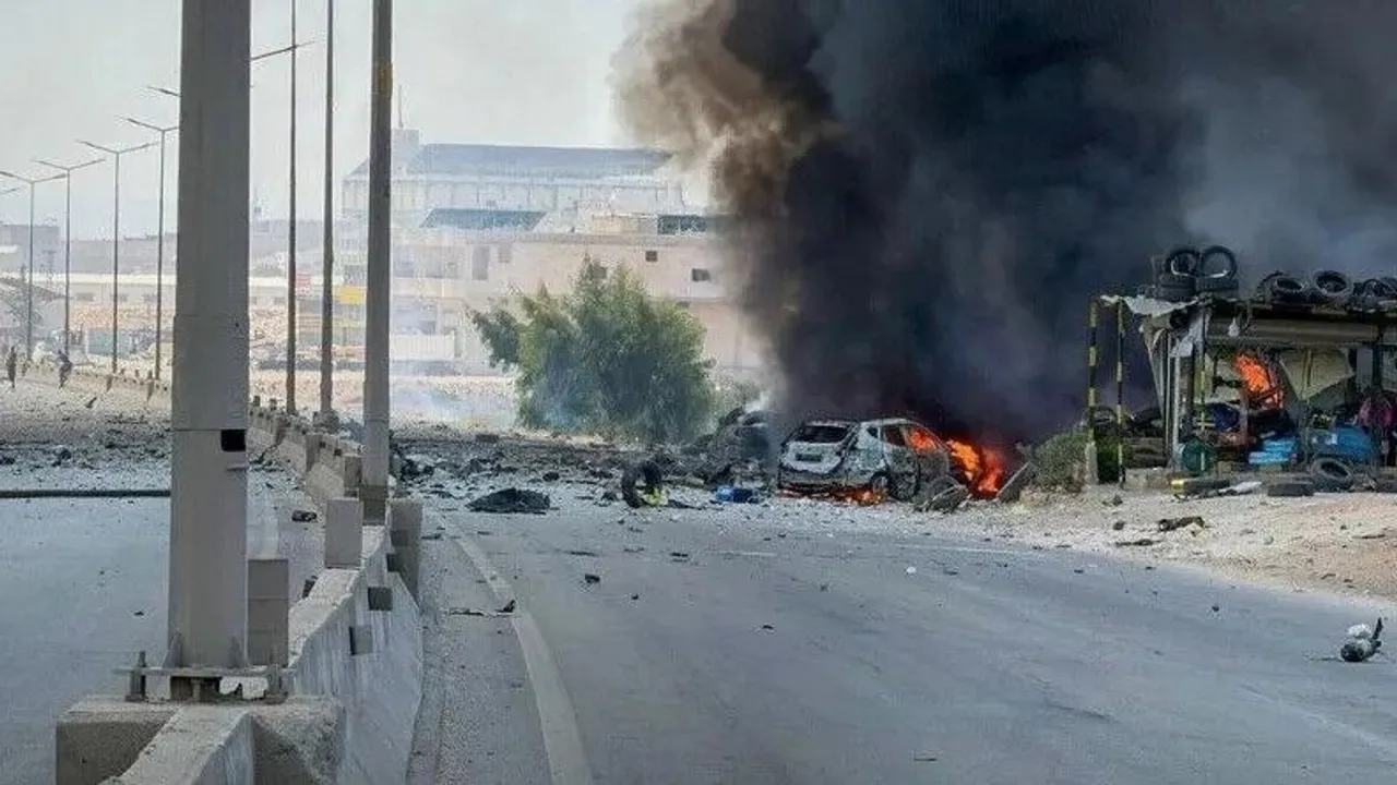 قتلى ومصابون بانفجار مستودع أسلحة في ريف إدلب شمال غربي سوريا