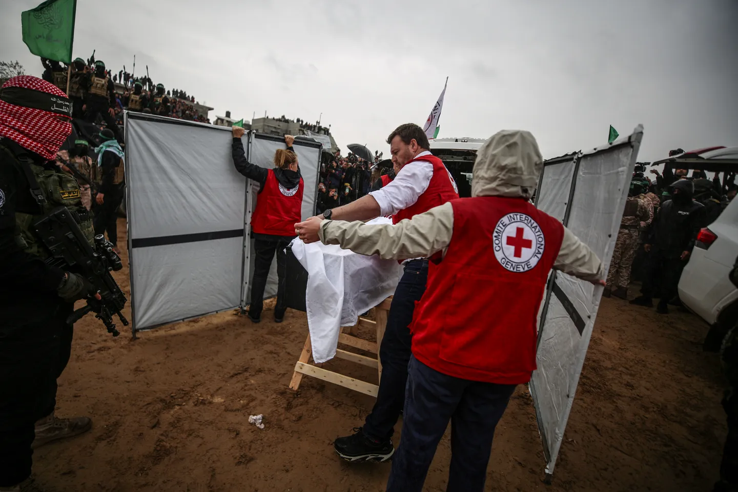 ハマスから引き渡された遺体はイスラエル人人質シリ・ビバス氏のものではないとテルアビブ発表